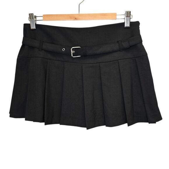 NWT Zara Womens M Box Pleated A-Line Belt Buckled Black Mini Skort 3067/538/800 - Picture 1 of 15